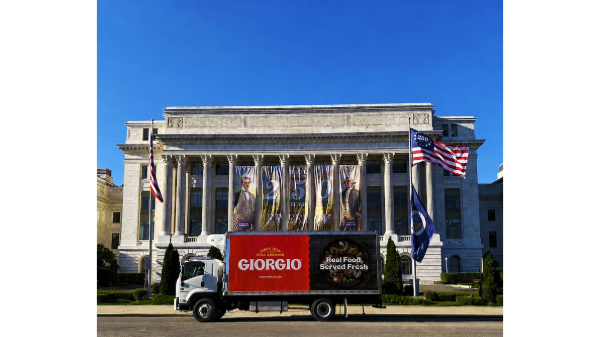 Giorgi talks Mushroom month with DC officials